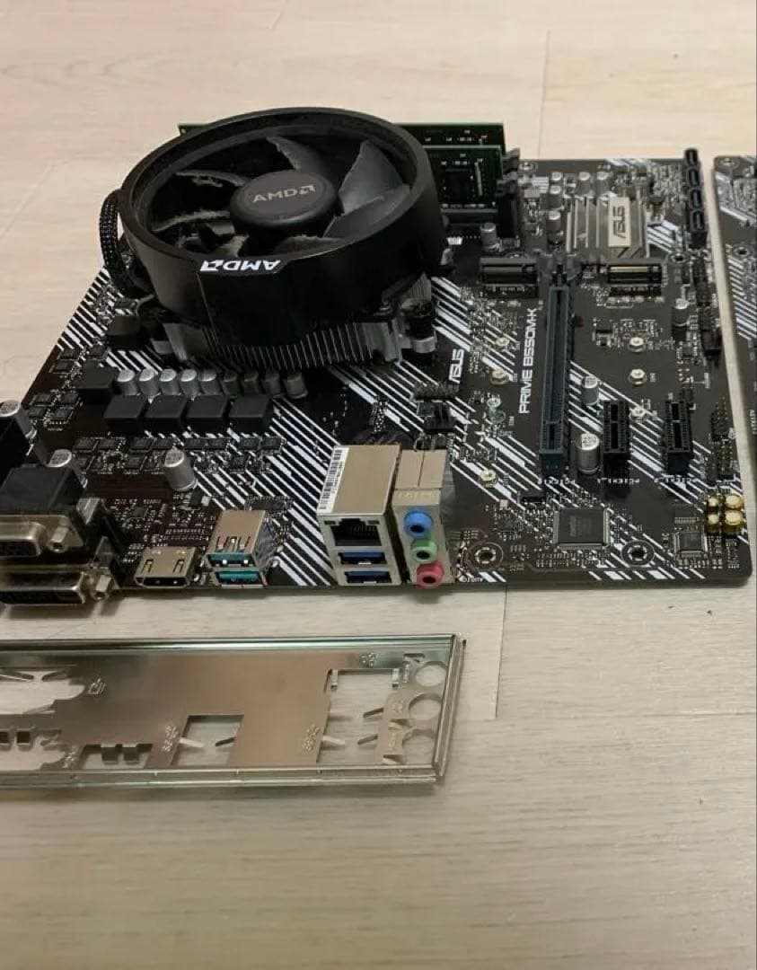 Ryzen 4750g + b550m + 8GBx2 セット