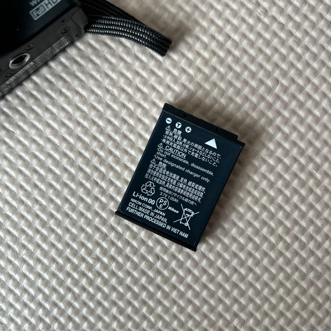 Nikon COOLPIX S8200 コンパクトデジタルカメラ