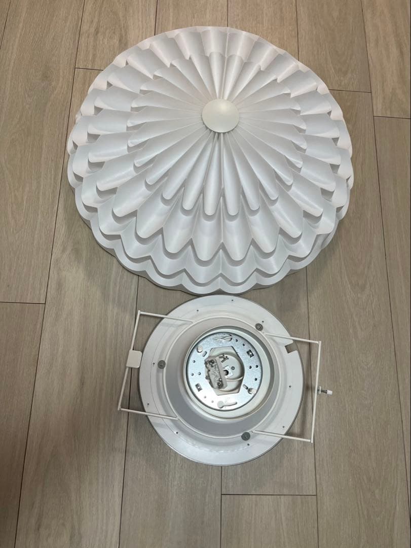 大塚家具　フラワーモチーフ シーリングライト