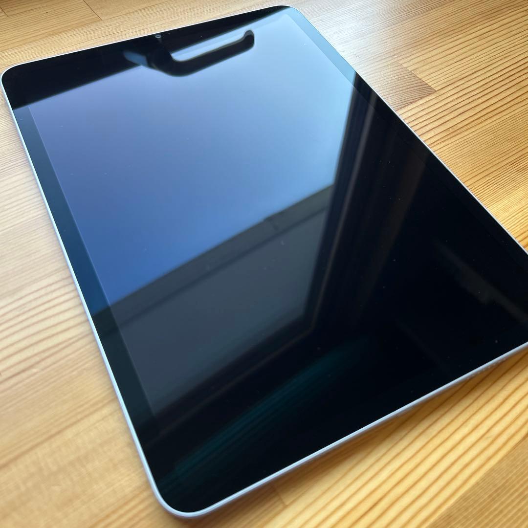 iPad Pro 11インチ　第4世代 Wi-Fiモデル　キーボード等セット