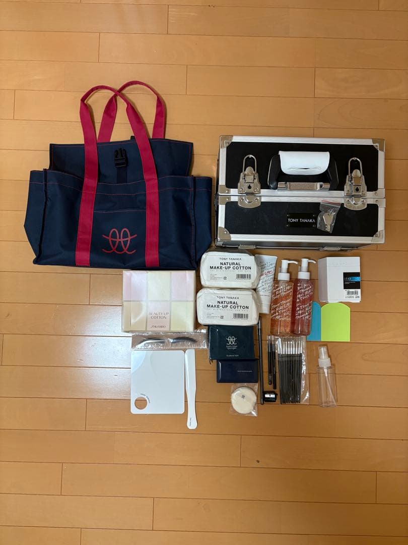 美容専門学校　メイク用品セット