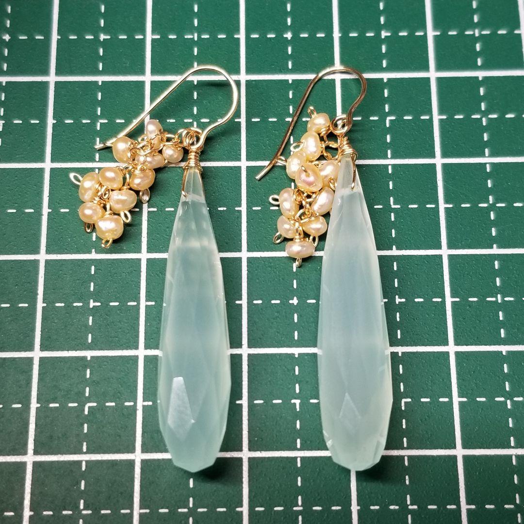 14kgf水色カラーカルセドニー&淡水パールピアス