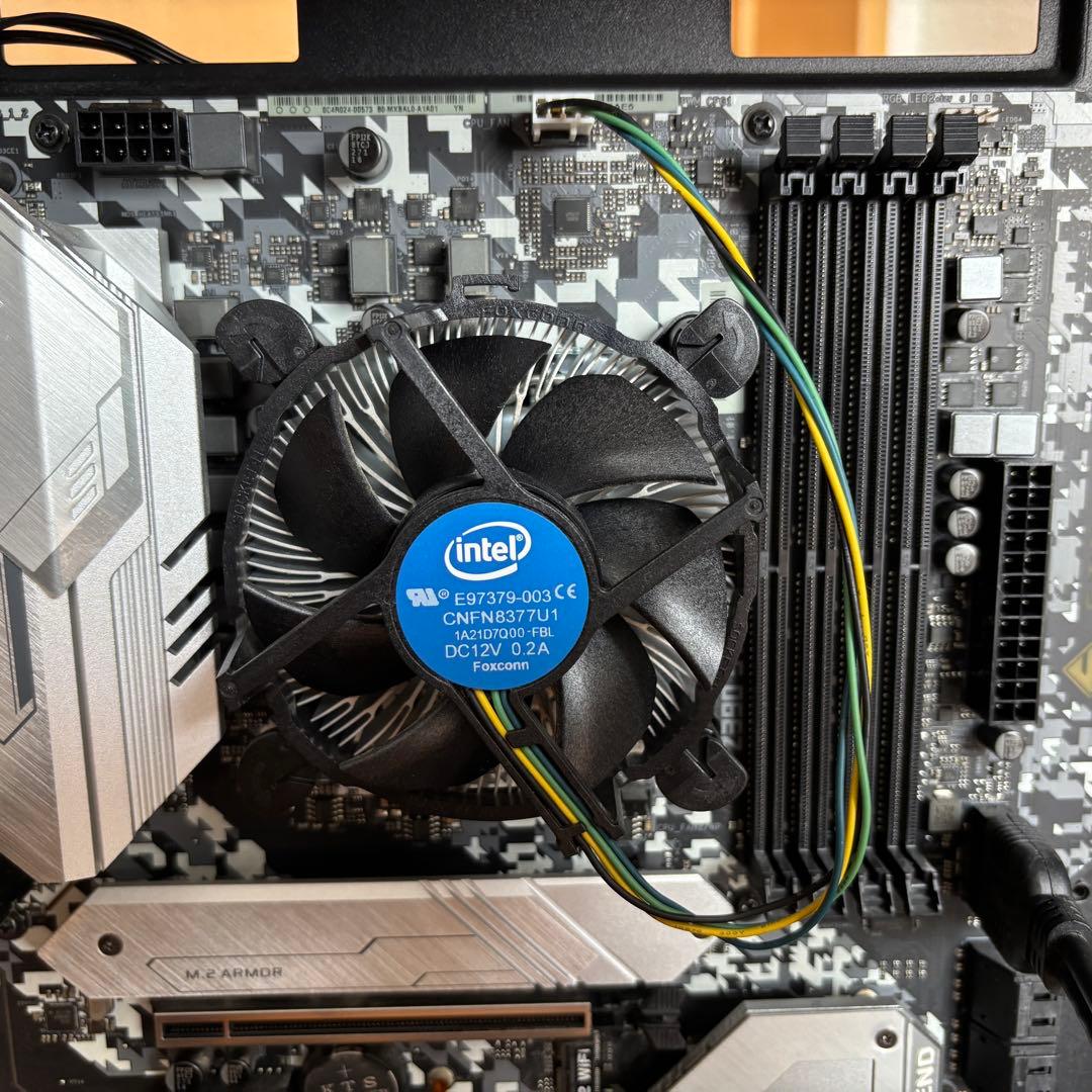 i5-9400F マザーボードZ390 ENERMAXケース 空冷クーラー