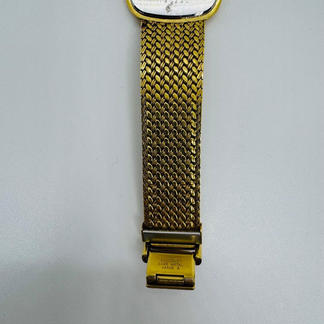 ✨SEIKO✨セイコー✨ドルチェ✨8N40-5040✨ゴールド文字盤✨腕時計✨