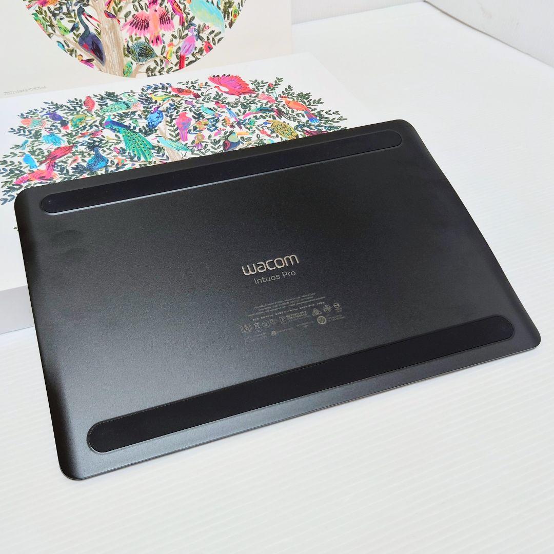 Wacom Intuos Pro PTH-660 Mサイズ ペンタブレット