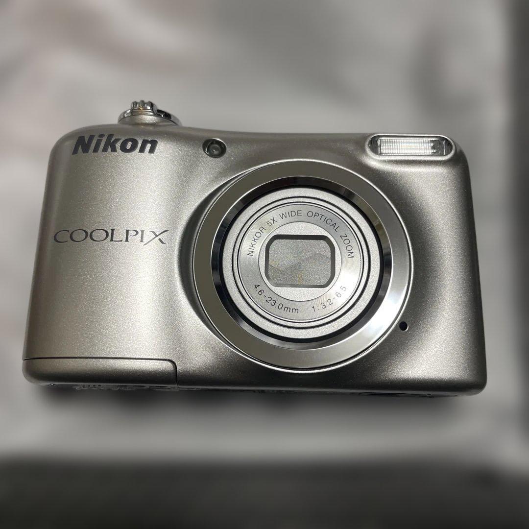 Nikon A10 シルバー　乾電池　新品　未使用