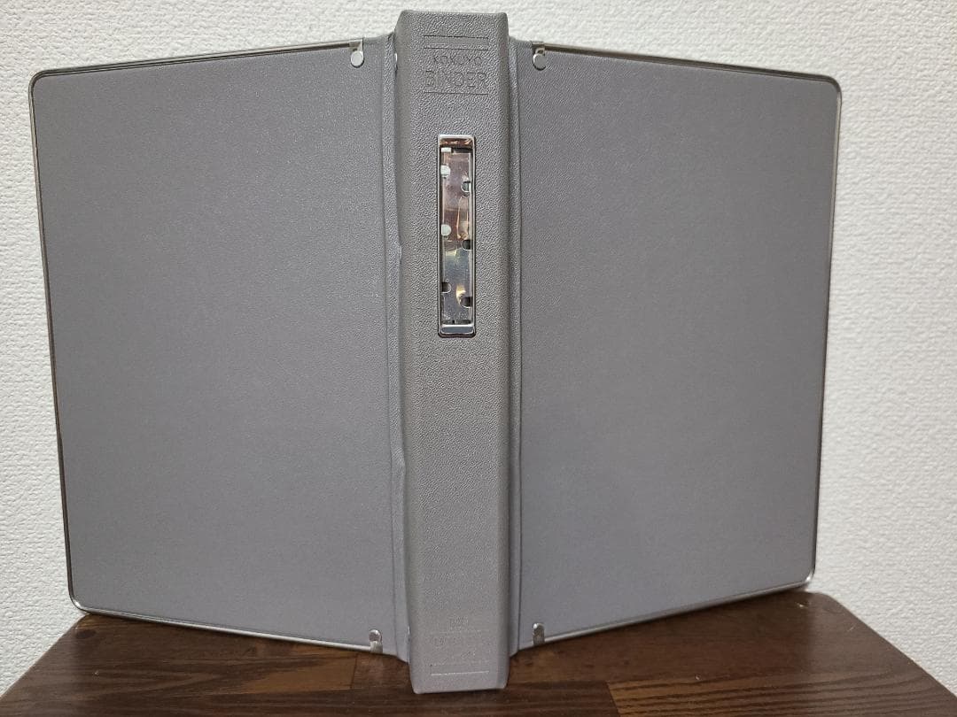 コクヨ ファイル バインダー ビニール貼りＢ５×26穴 200枚 ６冊セット