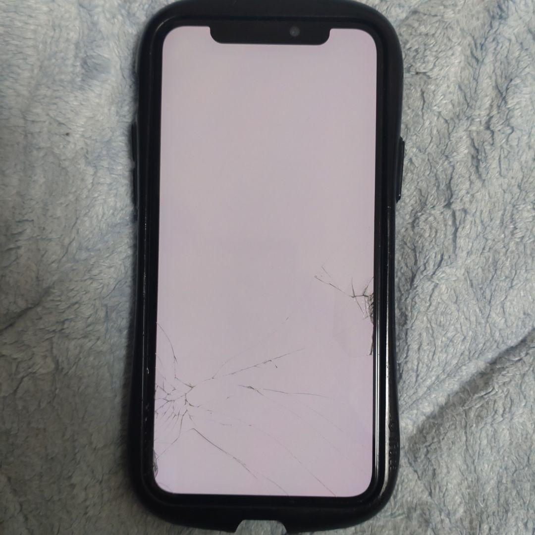 iPhone11Pro　本体　動作品　画面割れ　背面割れあり　64gb