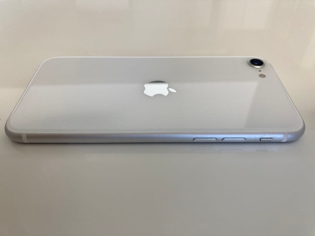 【美品】iPhone SE 第2世代 (SE2) ホワイト本体