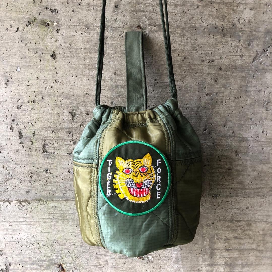 【HB2002】６０cmショルダー パッチワークリメイクペイシェントバッグ　巾着