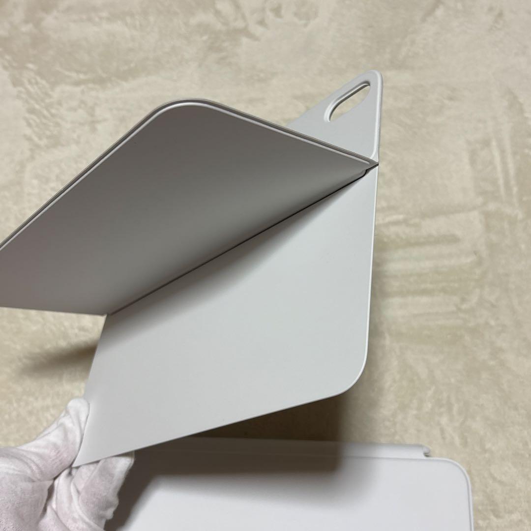 iPad (A16) / 第10世代 Magic Keyboard Folio