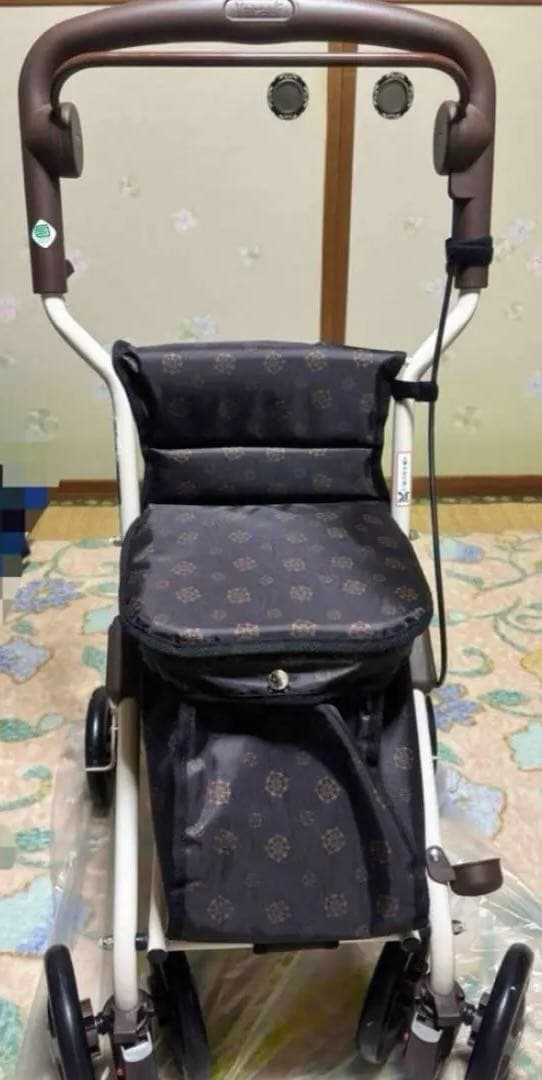 ほぼ未使用！幸和製作所　折りたたみ式シルバーカー