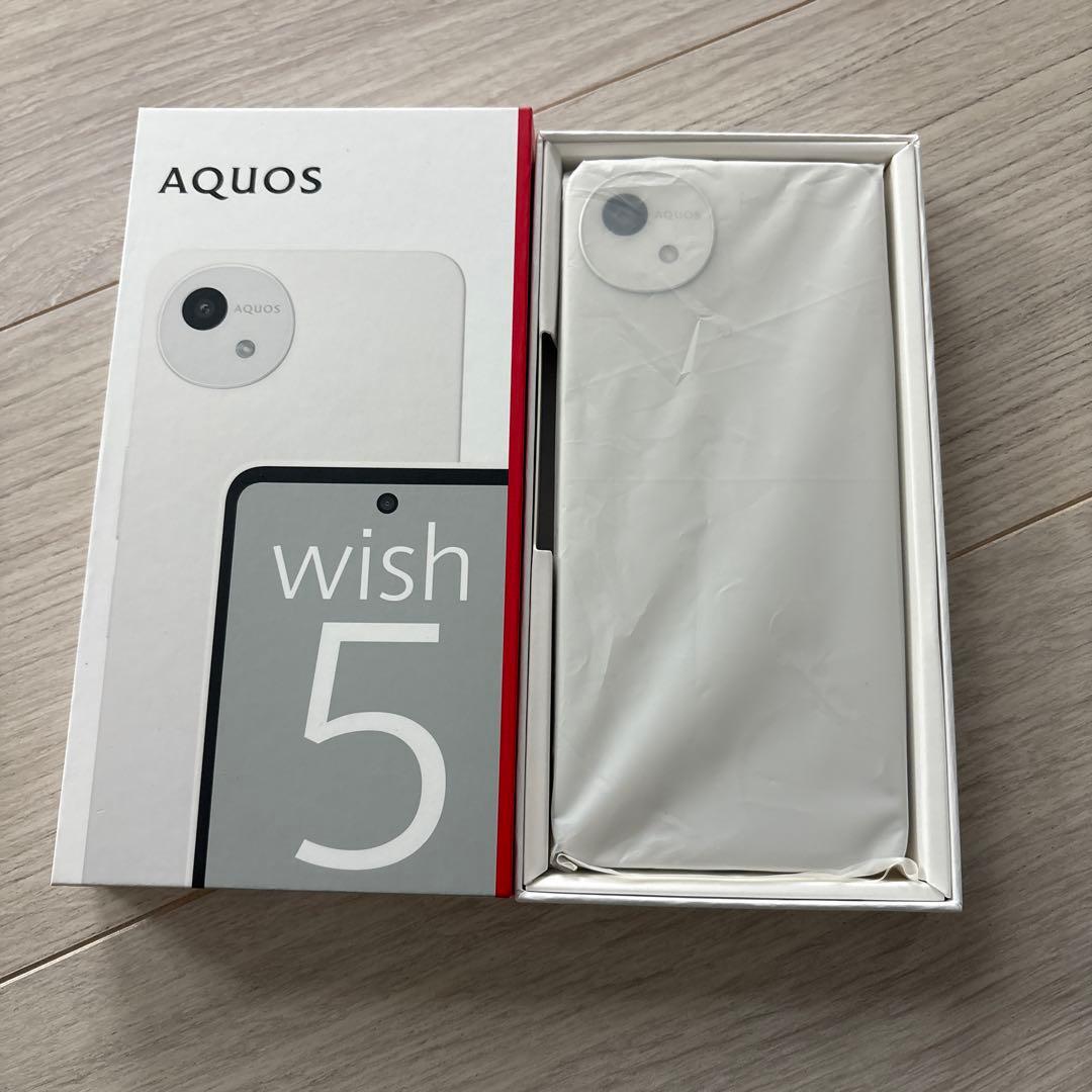 AQUOS wish 5 ホワイト 本体