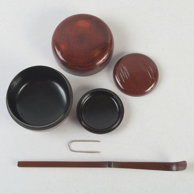 茶道具　茶箱　金彩山水人物文茶碗　棗　香合など　十点　一式　仕覆付　V　9963