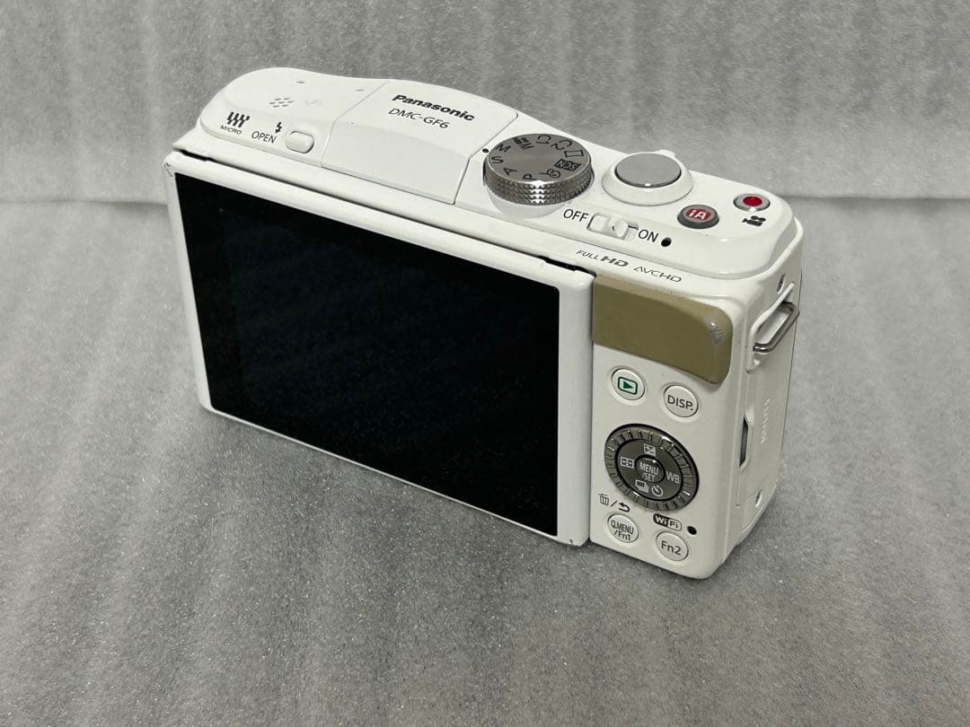 LUMIX DMC-GF6 ホワイト本体 251
