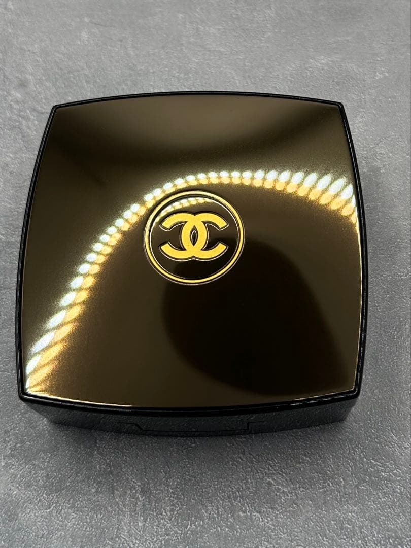 CHANEL サブリマージュ レサンス ドゥ　タン クッション BD20