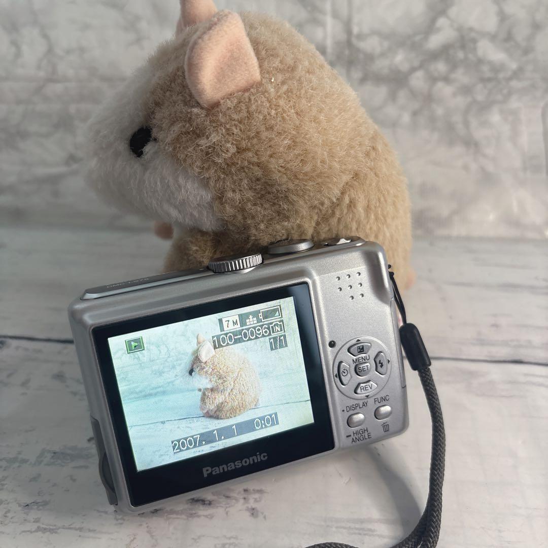 【美品】Panasonic DMC-LS75 シルバー コンパクトデジタルカメラ