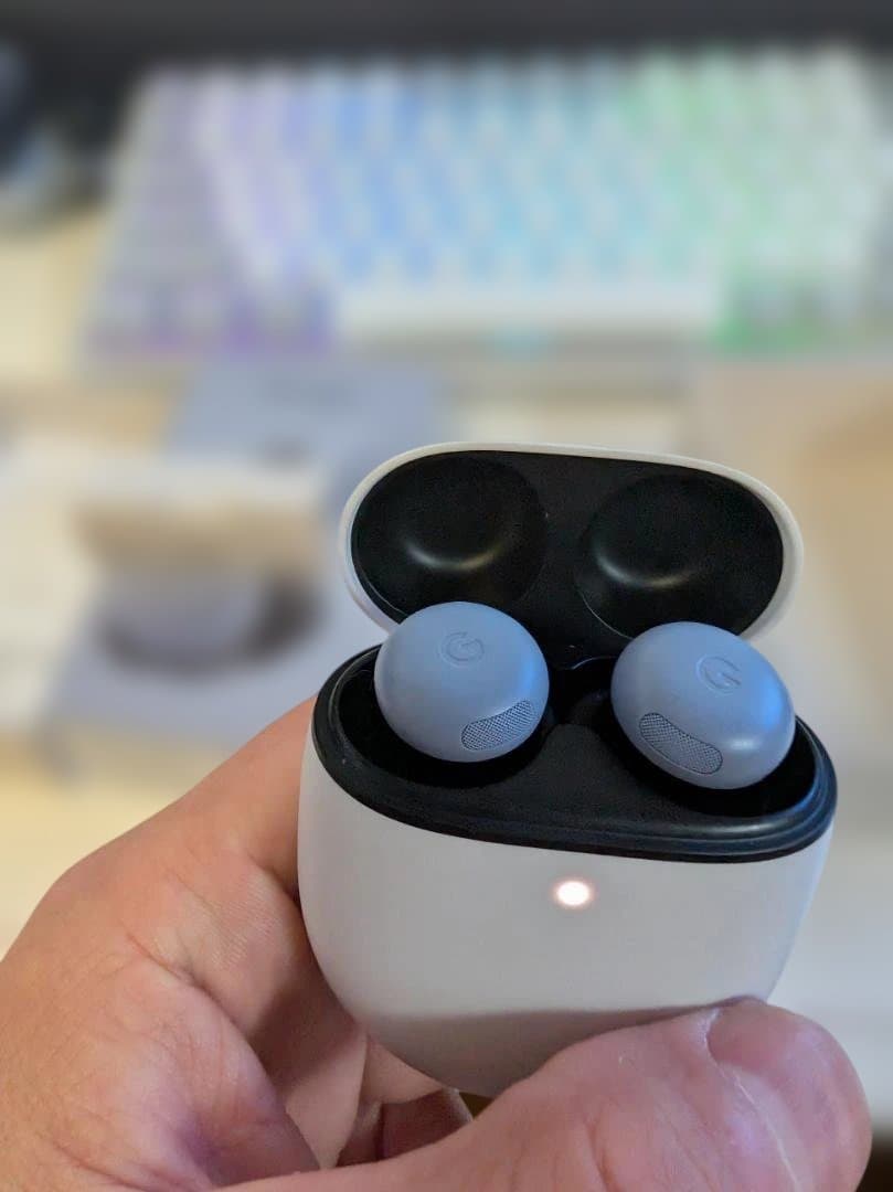 美品・完品Google Pixel Buds Pro 2（Moonstone）