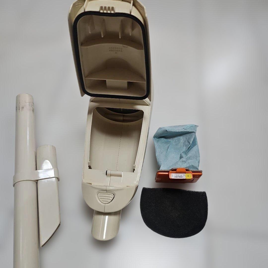 Makita スティッククリーナー CL102D