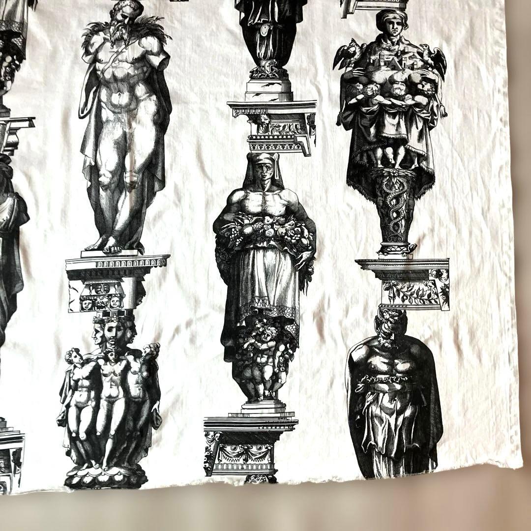 【匿名配送 ヴィンテージ 】TIMNEY FIOWER LONDON中世　彫刻布