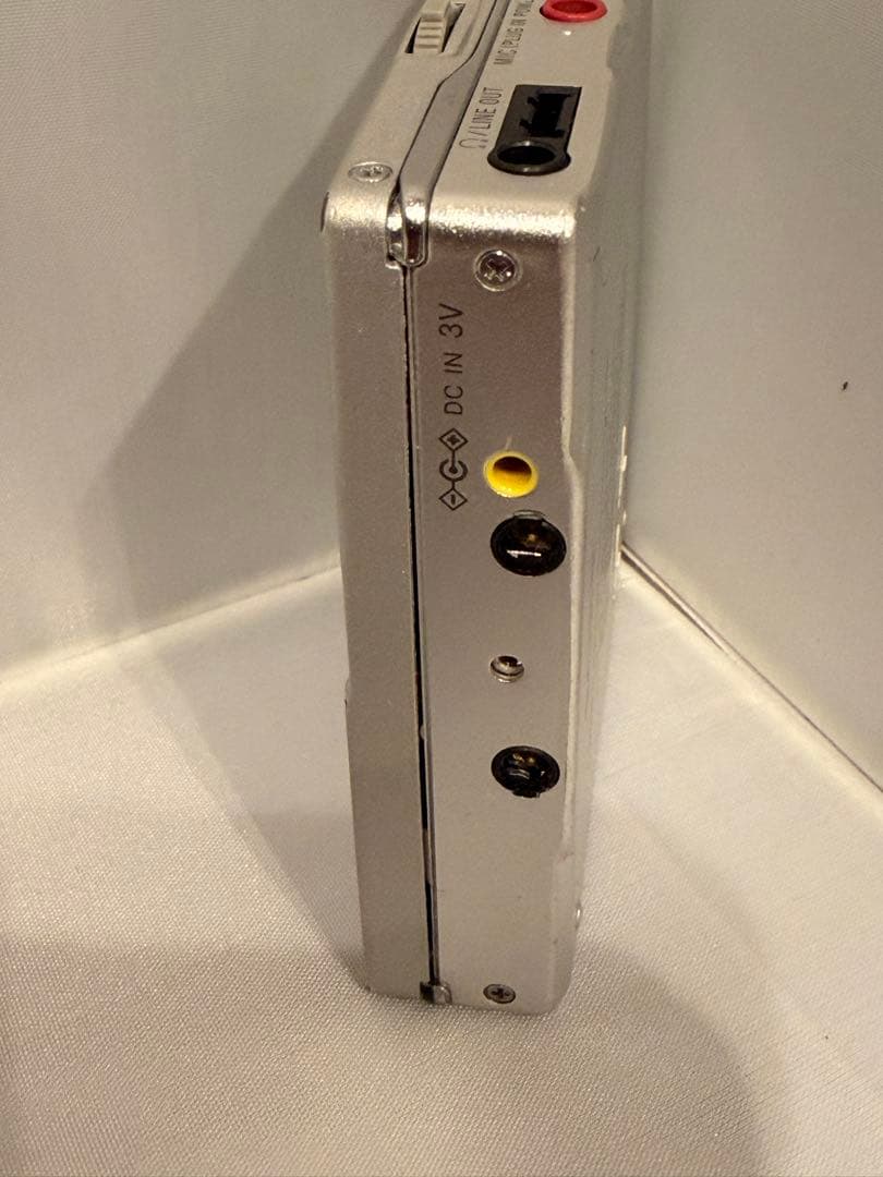[A]SONY ポータブルMDプレーヤー MZ-R90/アダプタAC-MZR55