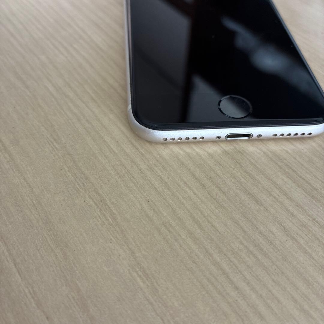 iPhone SE3 64GB ホワイト