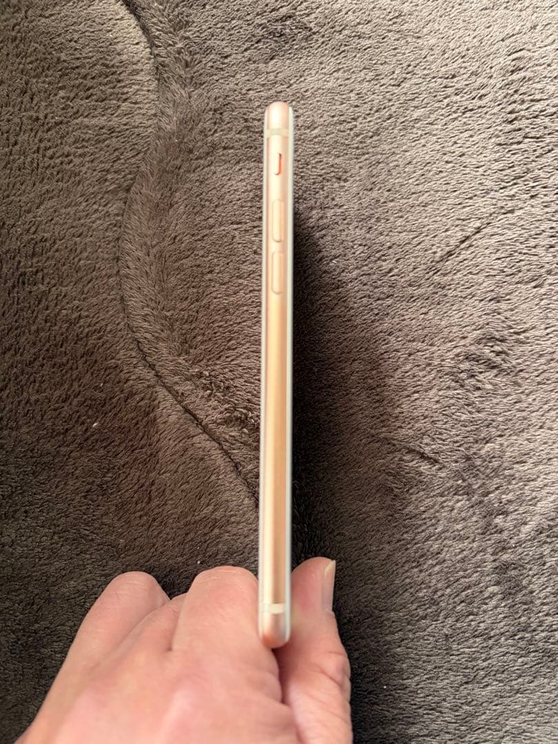iPhone 8本体