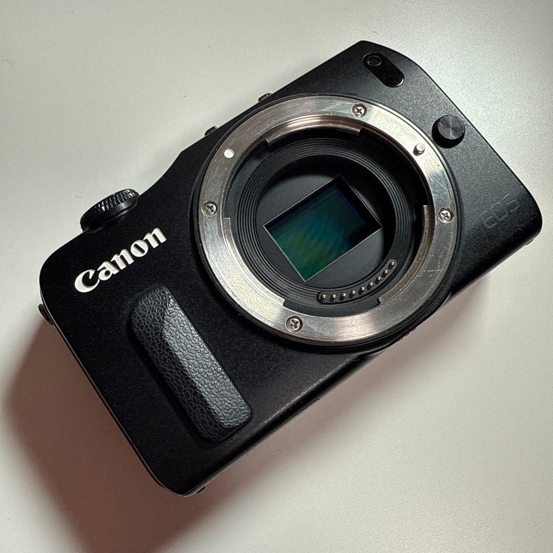 Canon EOS M ボディ 純正バッテリー 箱 ストラップ付き