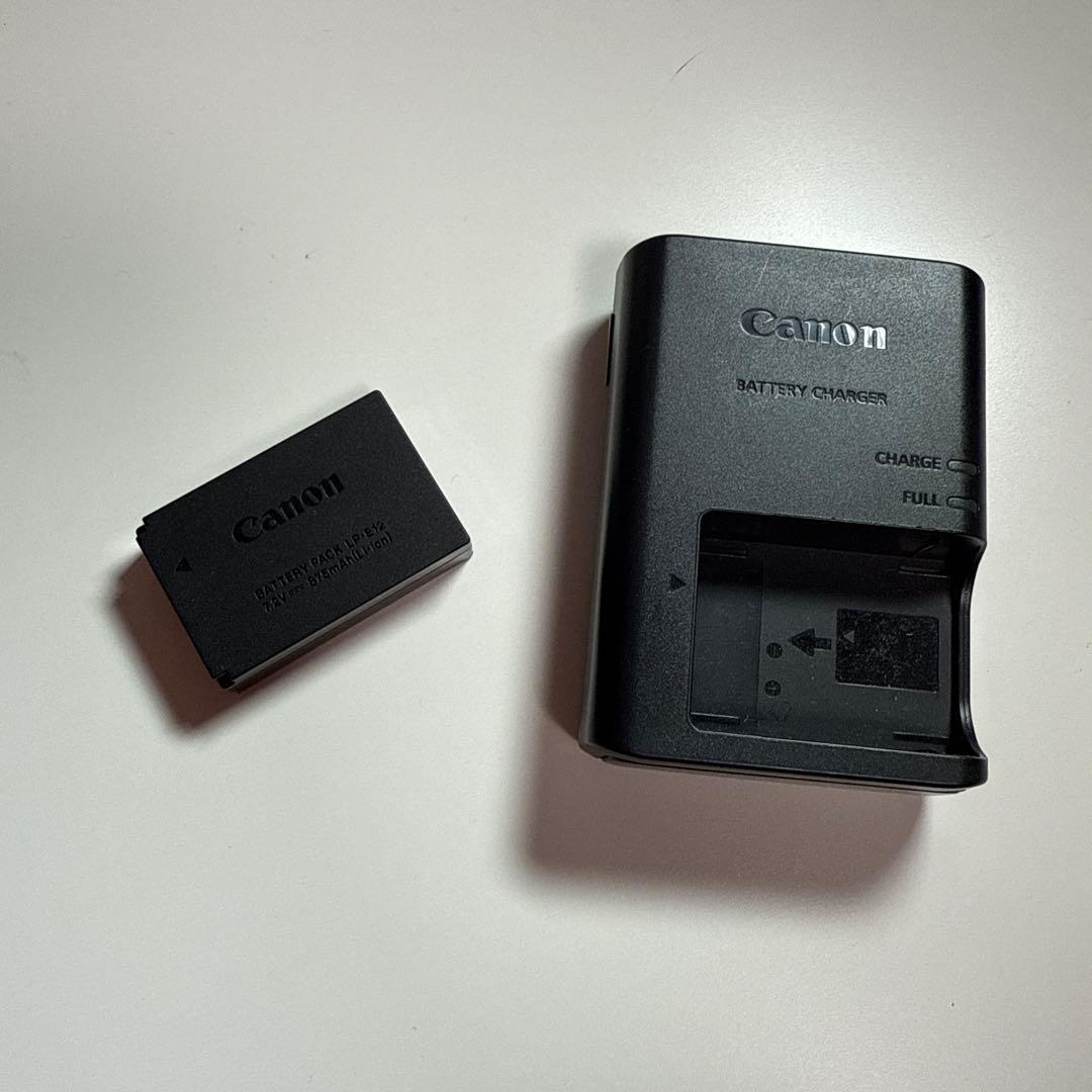 Canon EOS M ボディ 純正バッテリー 箱 ストラップ付き