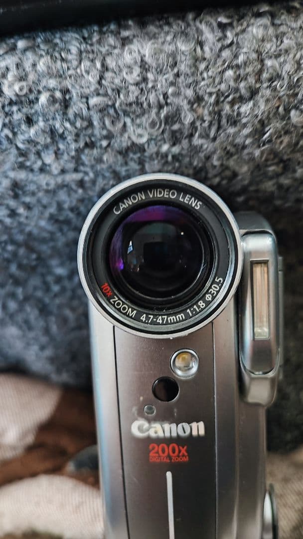 miniDVのダビングに！Canon ビデオカメラ DM-IXY DV M2