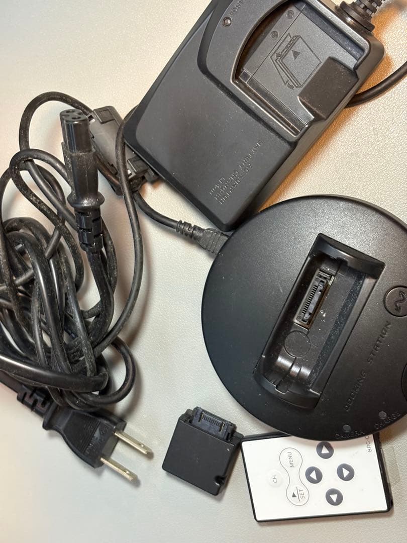 SANYO デジタルムービーカメラ DMX-C5(S) 元箱説　充電器　作例あり