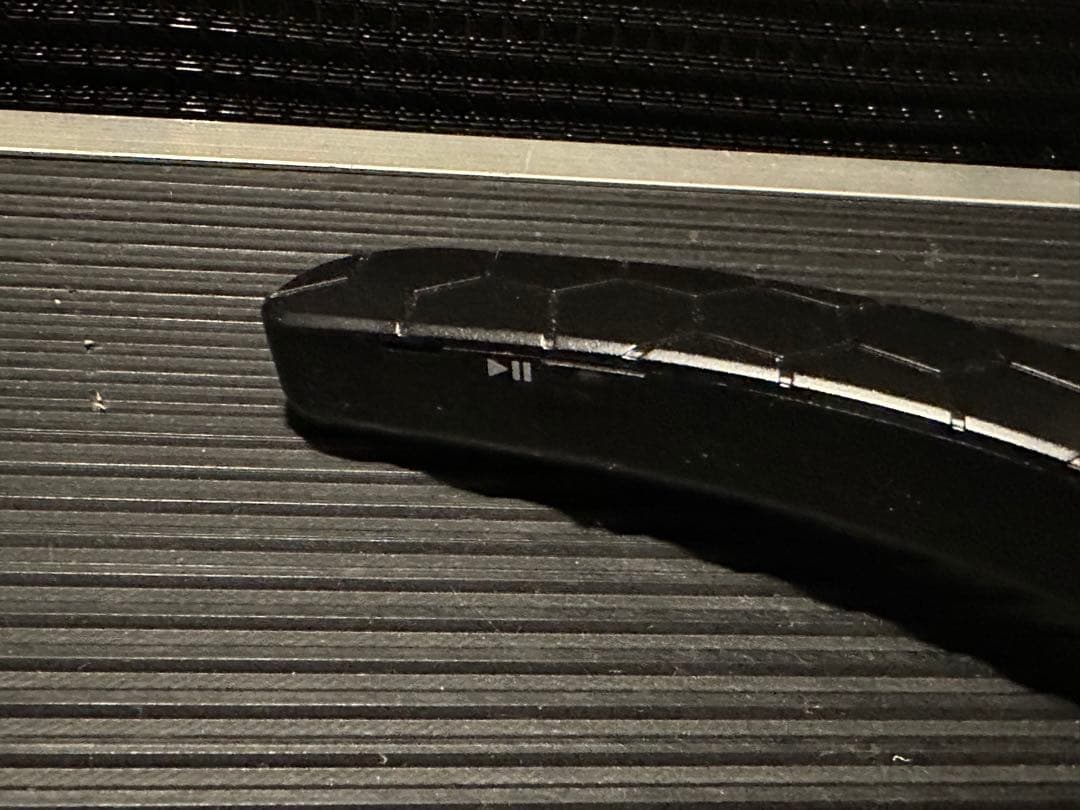 dol.tech ブラック ネックスピーカー
