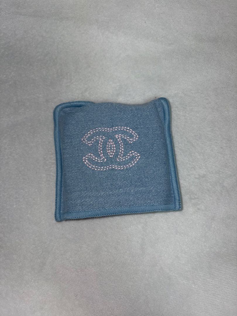 CHANEL COCODENIM ココデニム　アイシャドウ　19 デニムドリーム