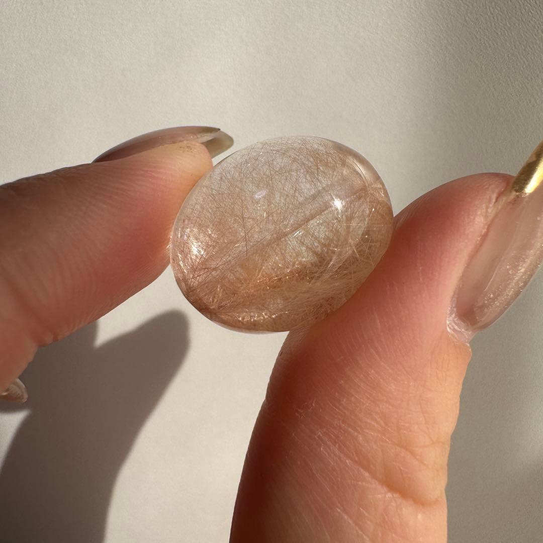 一点もの　天然石　粒　ピンクオレンジ　サゲニティッククォーツ　ラビットヘア
