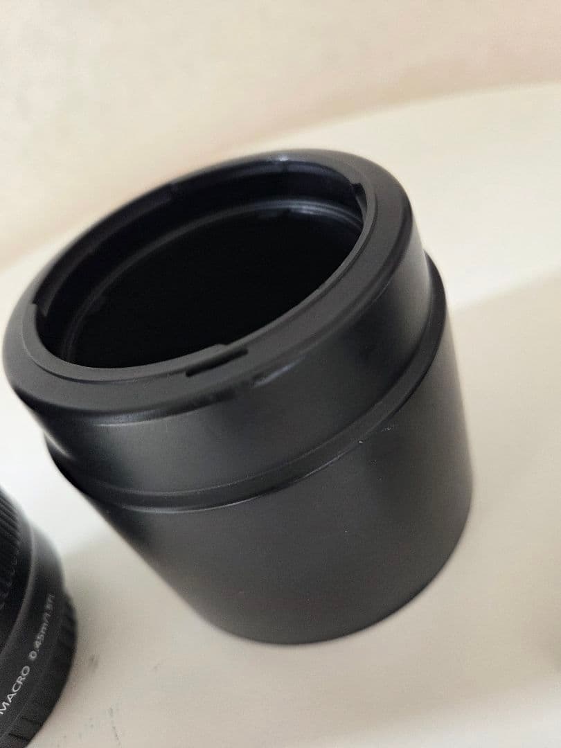 Canon　レンズ　EFS18‐135mm レンズフードフード