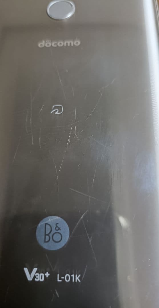 docomo V30+ L-01K シルバー 本体128GB SIMロック解除済