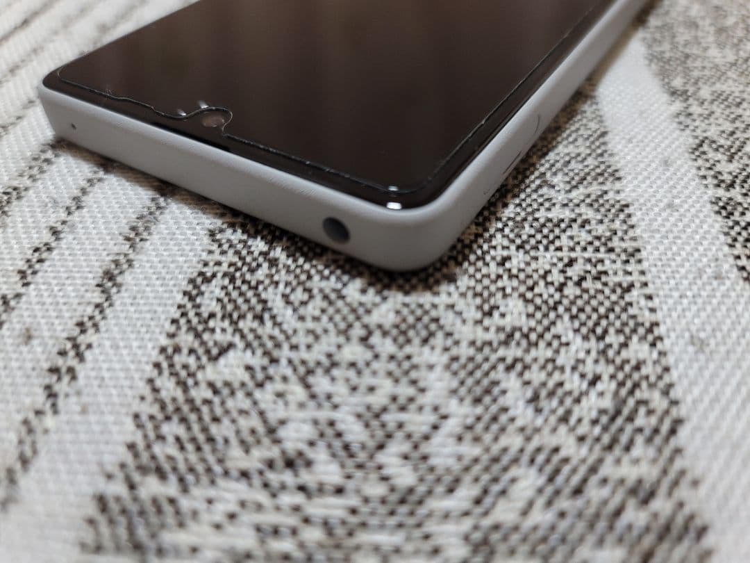 【超美品】SIMフリー docomo Xperia Ace III SO-53C
