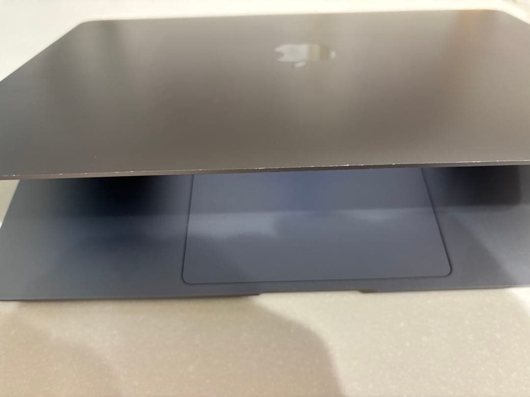MacBook Air M1 2020 本体 13インチ スペースグレー