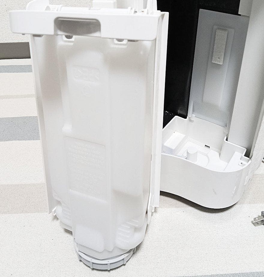 送料無料　2021年製　SHARP 空気清浄機 加湿器　KC-L50-W