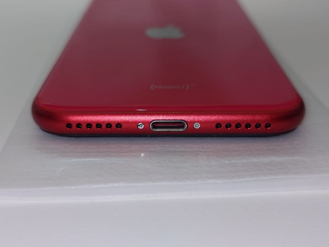 iPhone SE 2 256GB SIMフリー 中古　RED