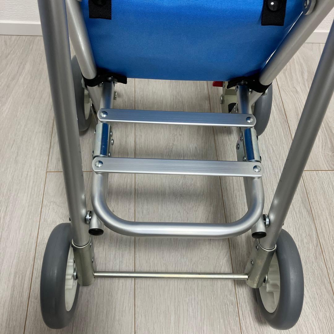 美品　介護用品歩行補助器具　コメットべー 保証付き　シルバーカー 折りたたみ