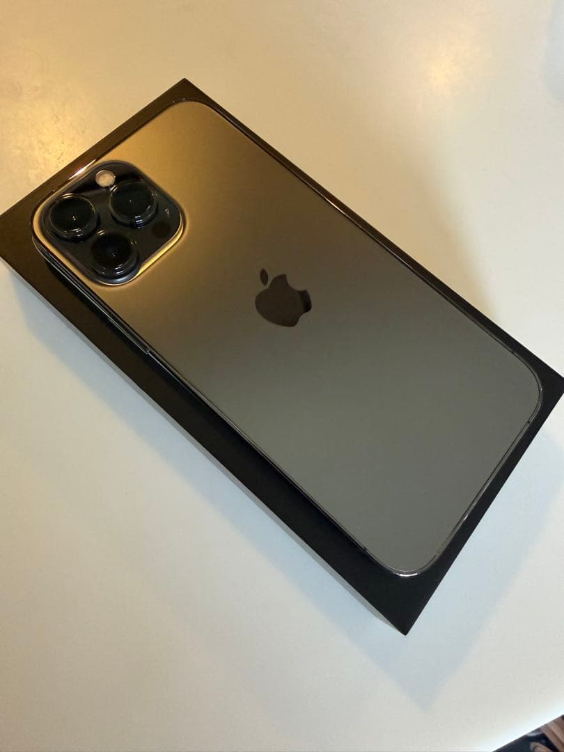 Apple iPhone 13 Pro Max 512GB 本体