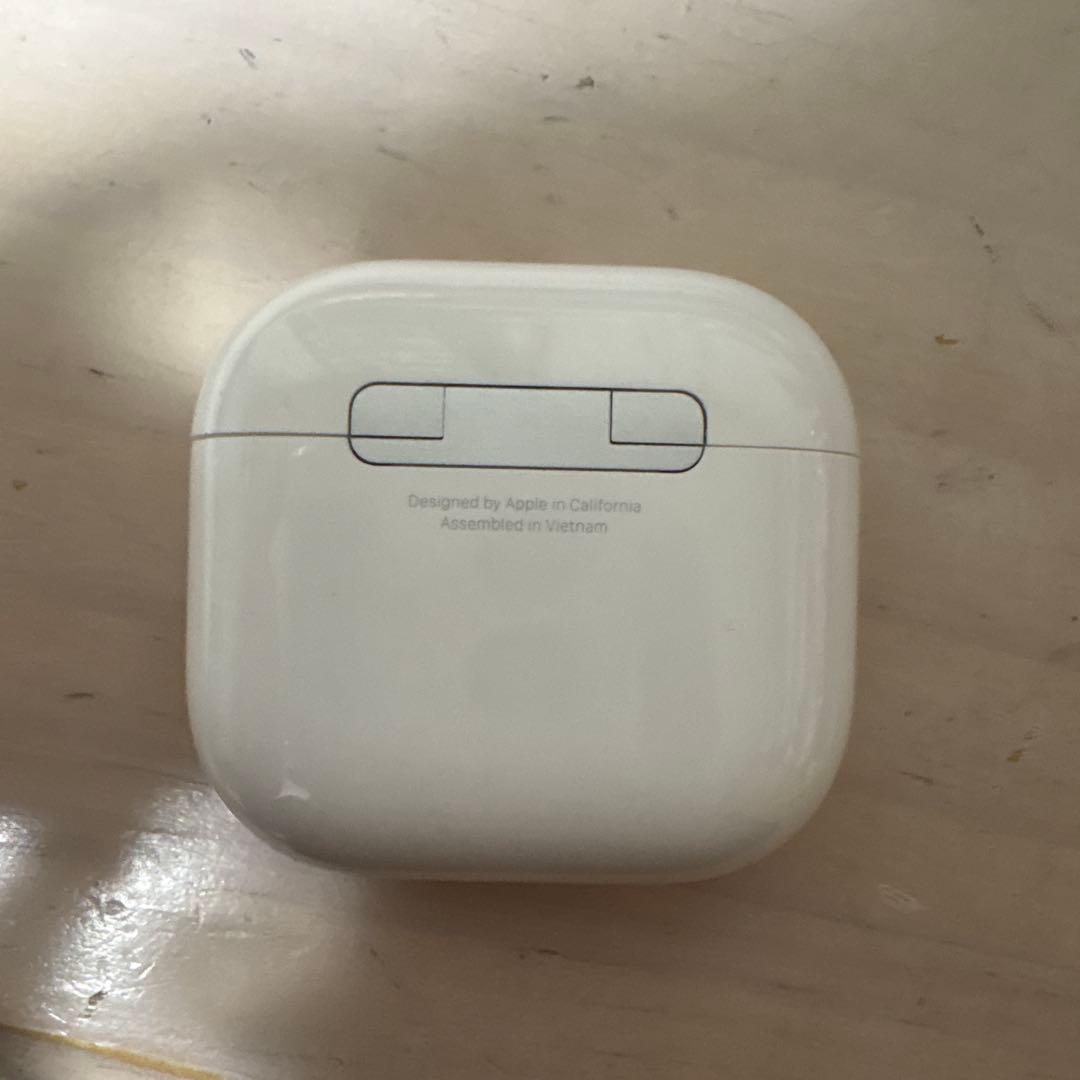 AirPods4本体 ホワイトノイズキャンセリング搭載
