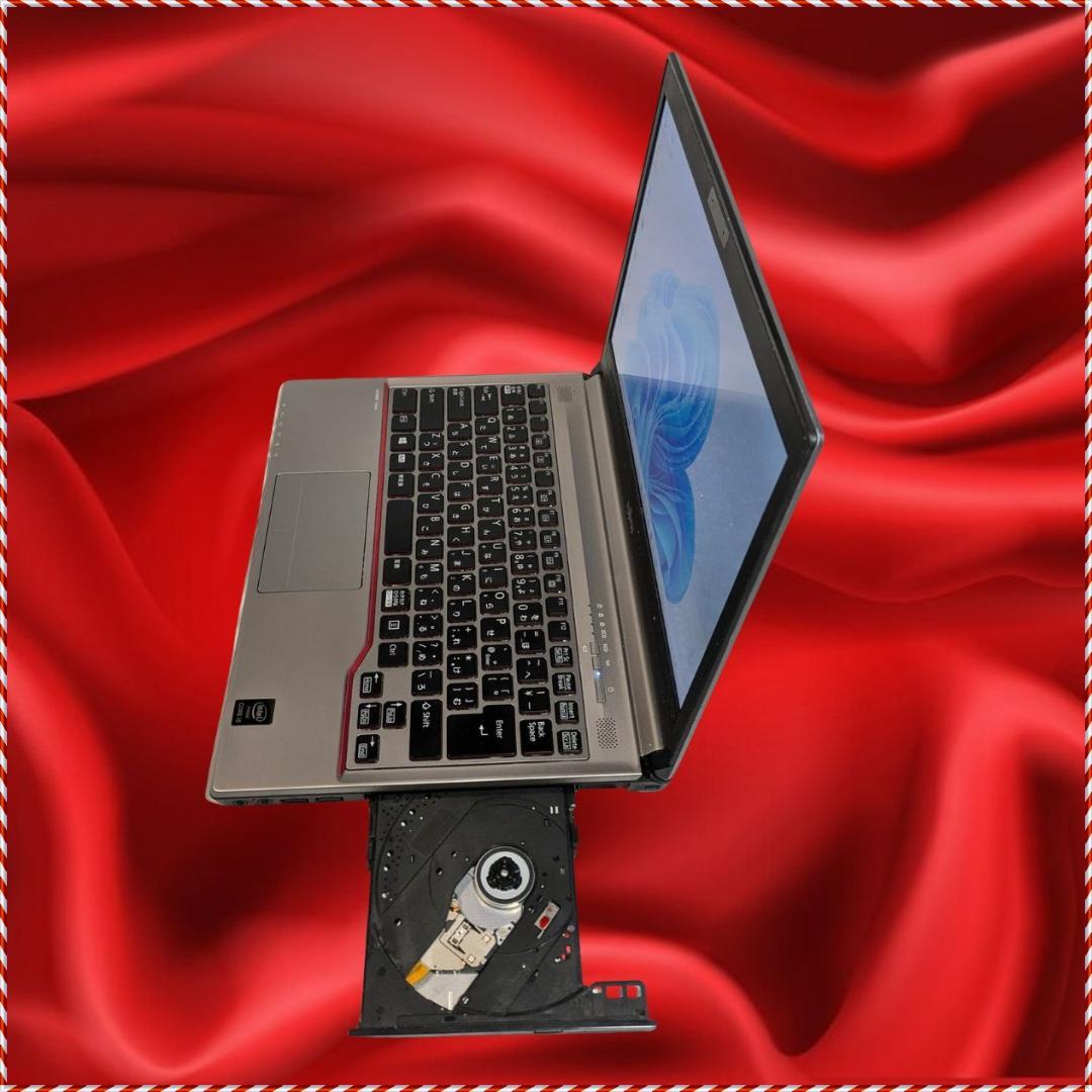 その他ノートPC本体 Fujitsu LIFEBOOK E734/K 256GB SSD ofiice