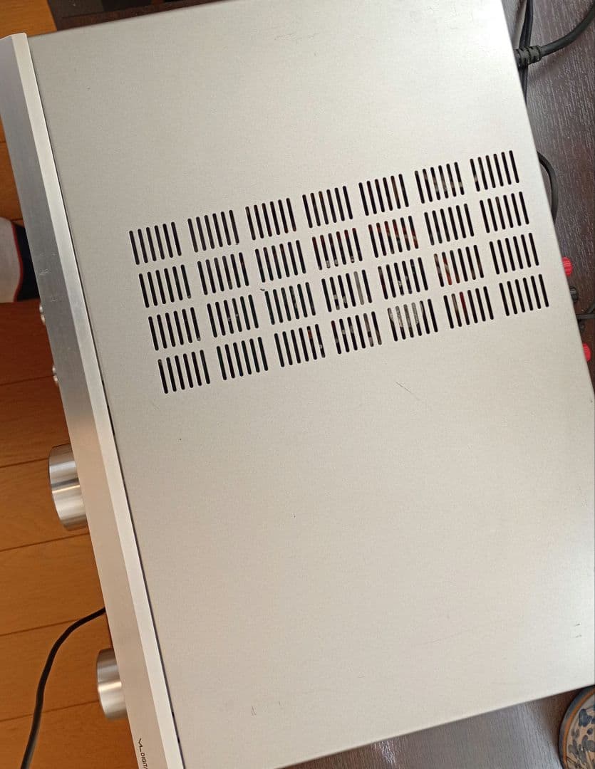 ONKYO プリメインアンプ　 A-973(S) シルバー　リモコン付き。