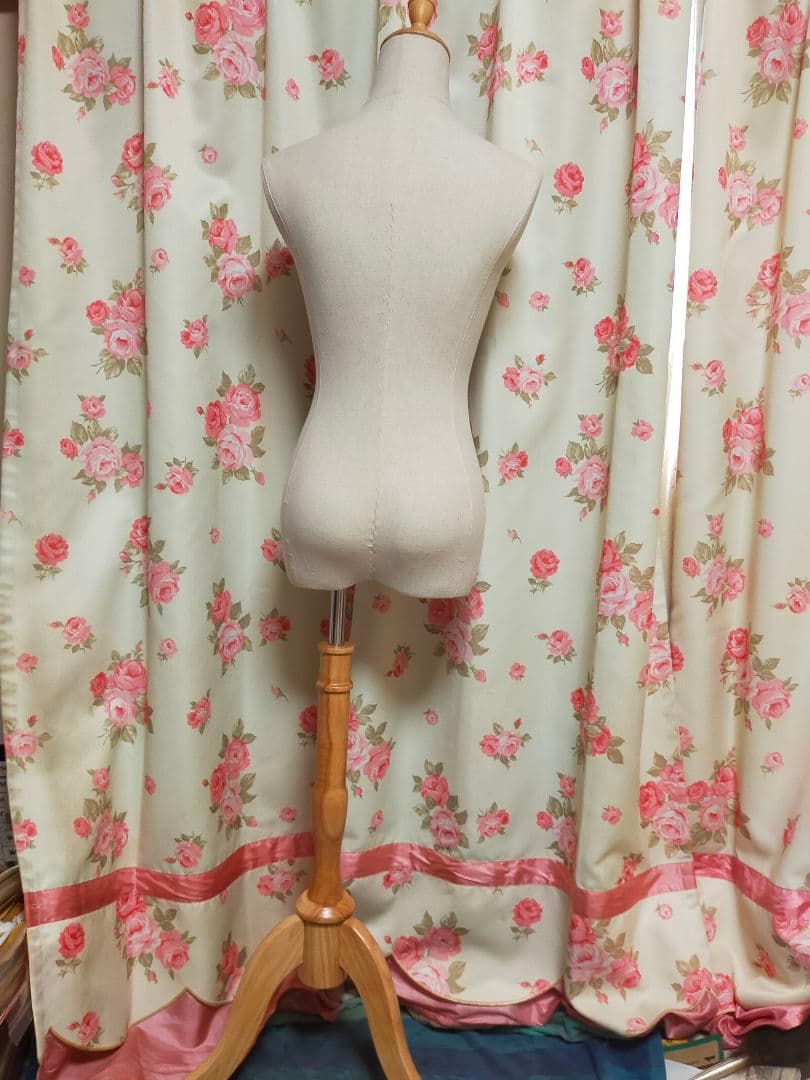 新品　スボン可　トルソー マネキン 7号 レディース 生地美品　お値引致しました