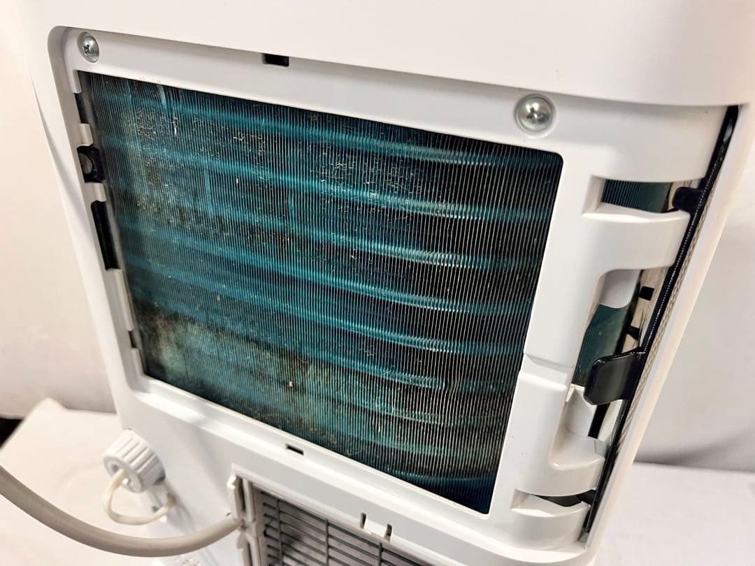 ② アイリスオーヤマ ポータブルクーラー IPA-2203G 2022年製