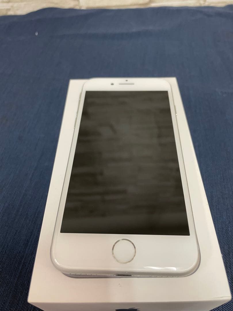 【美品】iPhone7 32GB バッテリー100% シルバー