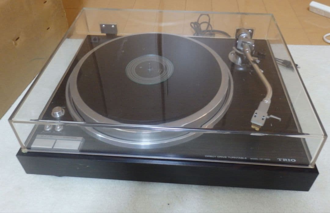 TRIO　レコードプレーヤー　KP-7600