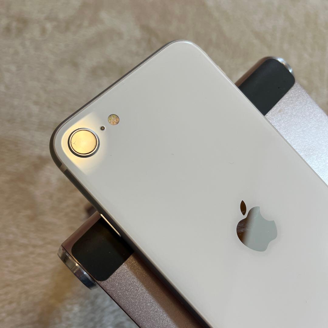 バッテリー100%新品！iPhoneSE2 （2世代）　128GB SIMフリー